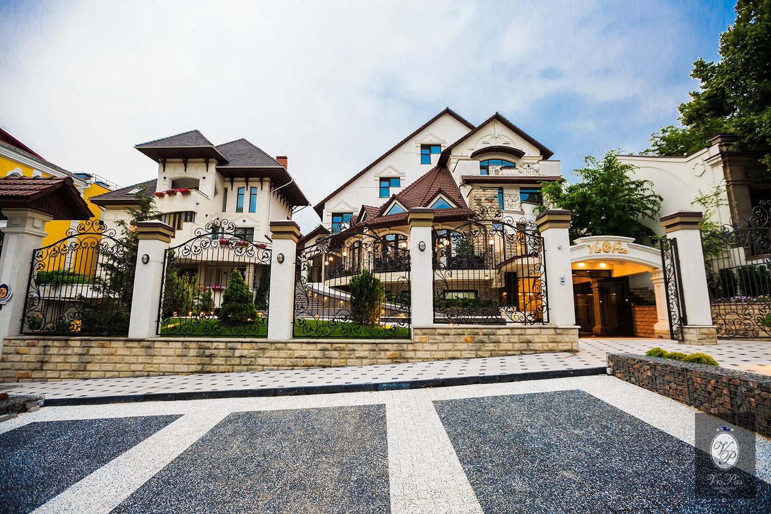 Vispas Hotel Chisinau Exterior photo
