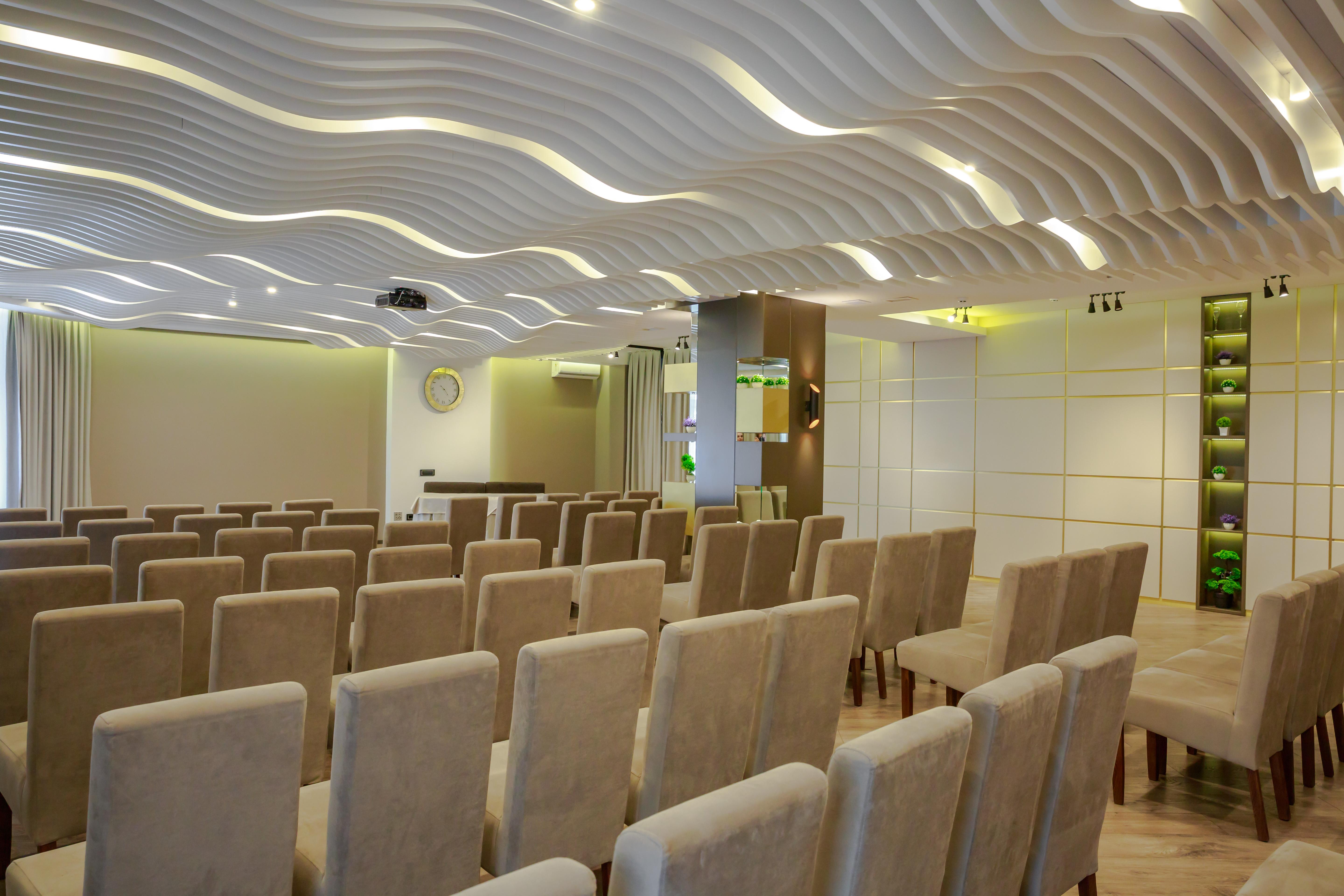 Vispas Hotel Chisinau Exterior photo